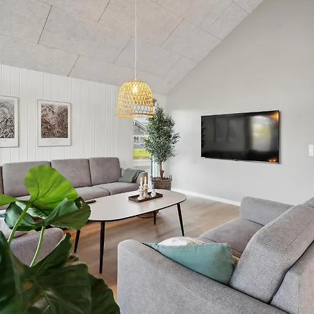 Lovely Home In Sydals With Sauna *