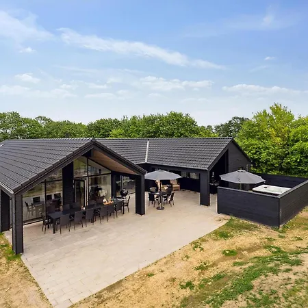 Awesome In Sydals With Sauna Feriehus Sarup